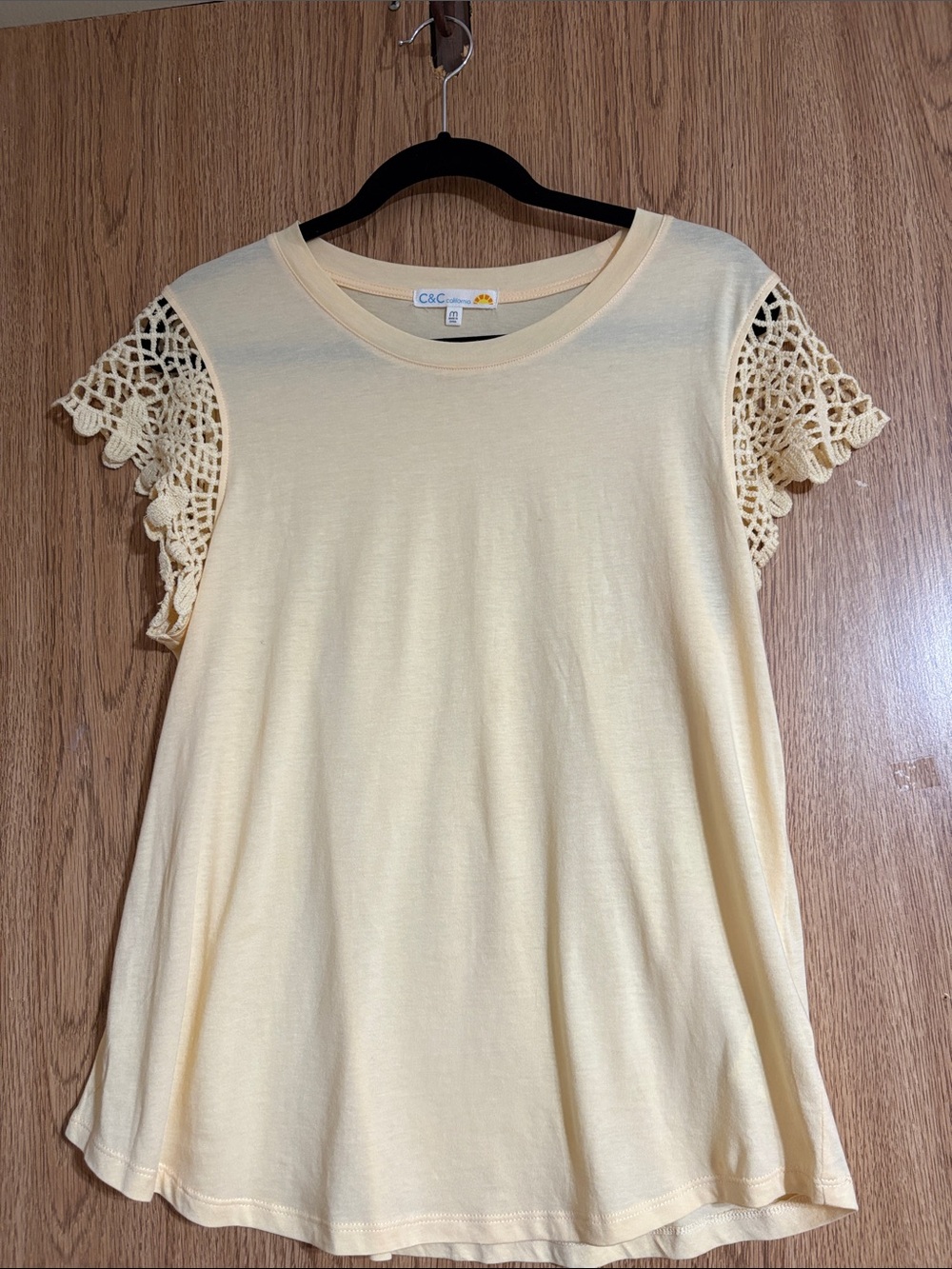 C&C California yellow Crochet Sleeve Short-Sleeve Tee